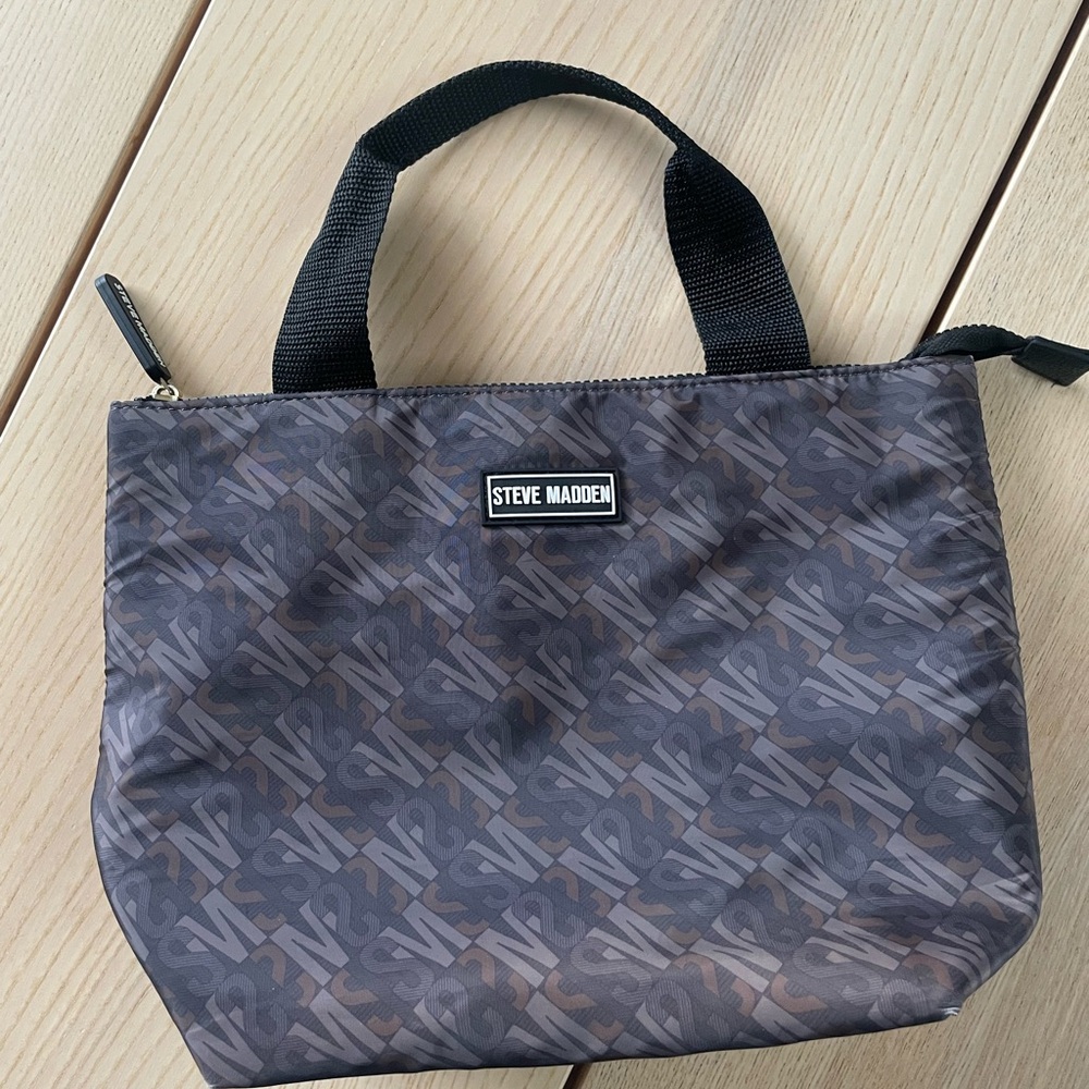 Steve Madden Insulated lunch bag,  Gray Steve Madden cooler Bag